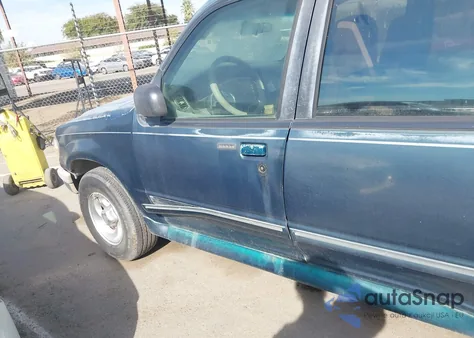 1995 Ford Explorer from USA, damaged, VIN 1FMDU32X5SZB03474